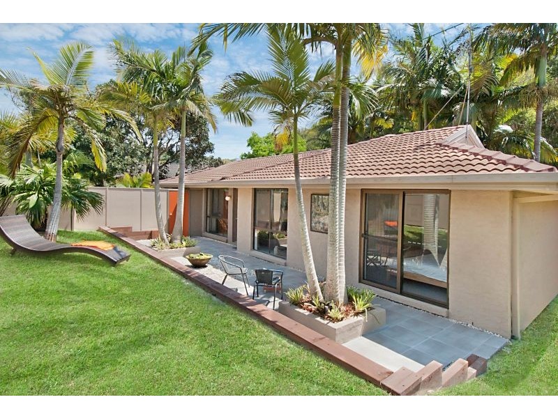 20 Bottlebrush Crescent, Suffolk Park NSW 2481