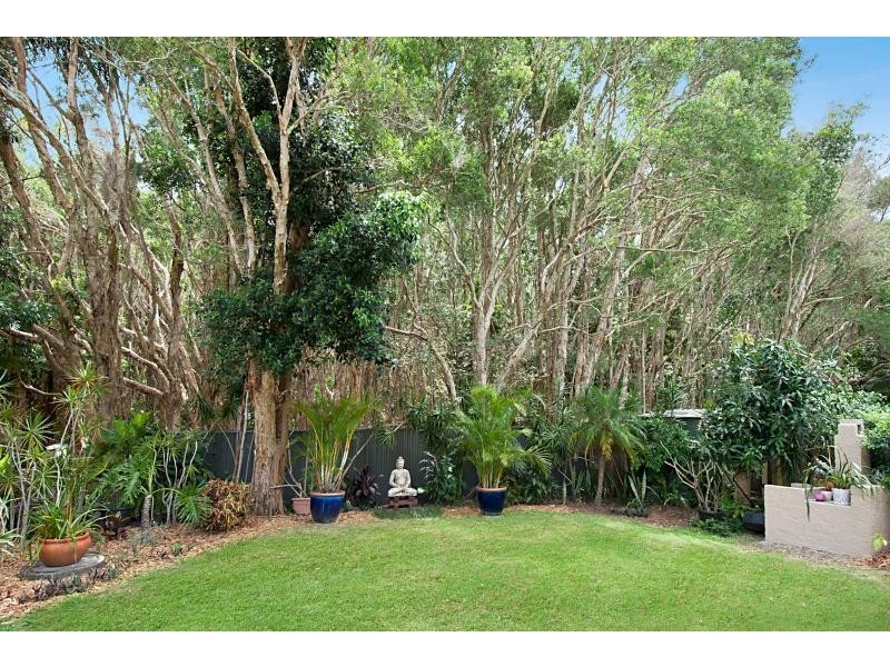 20 Bottlebrush Crescent, Suffolk Park NSW 2481