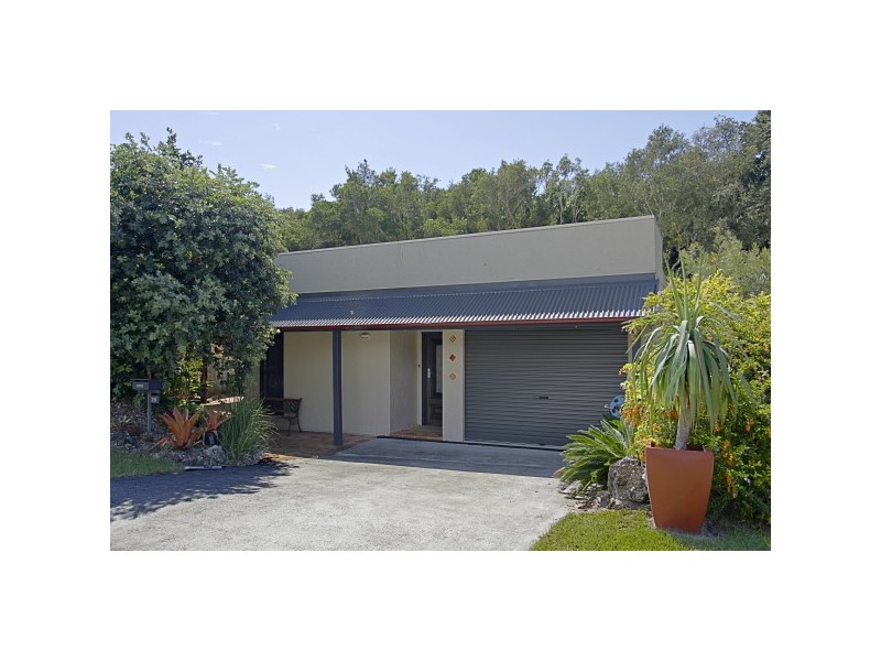 26 Bottlebrush Crescent, Suffolk Park NSW 2481