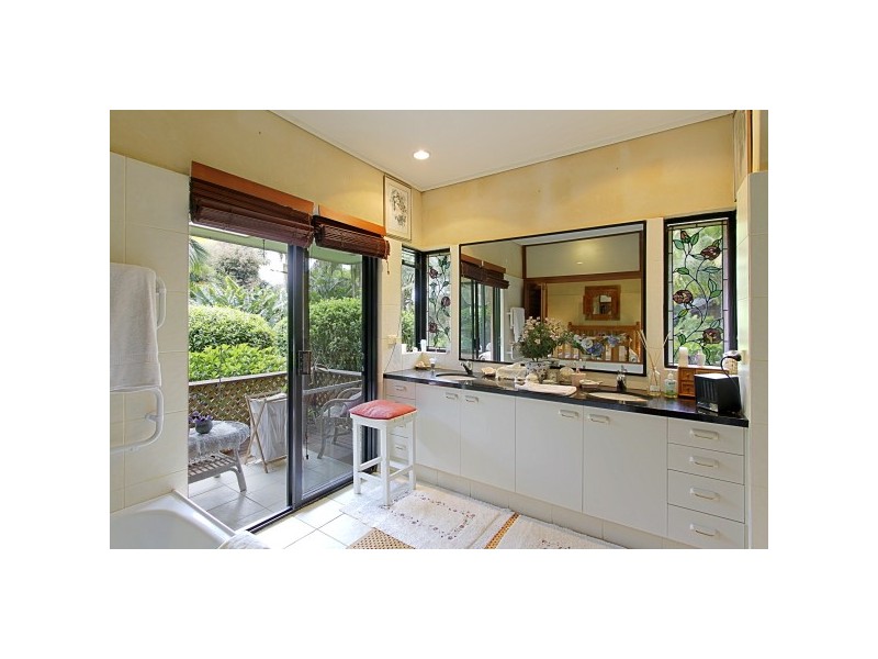 74 Parkway Drive, Ewingsdale NSW 2481