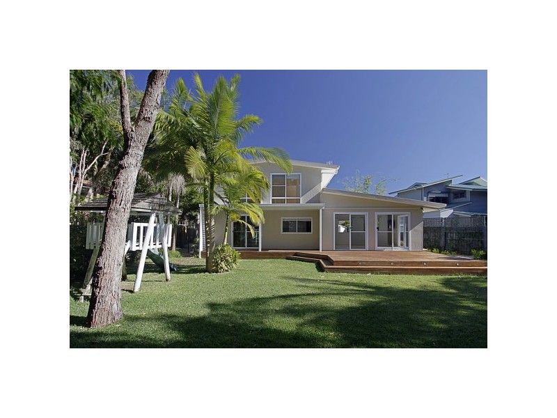 8 Sallywattle Drive, Suffolk Park NSW 2481