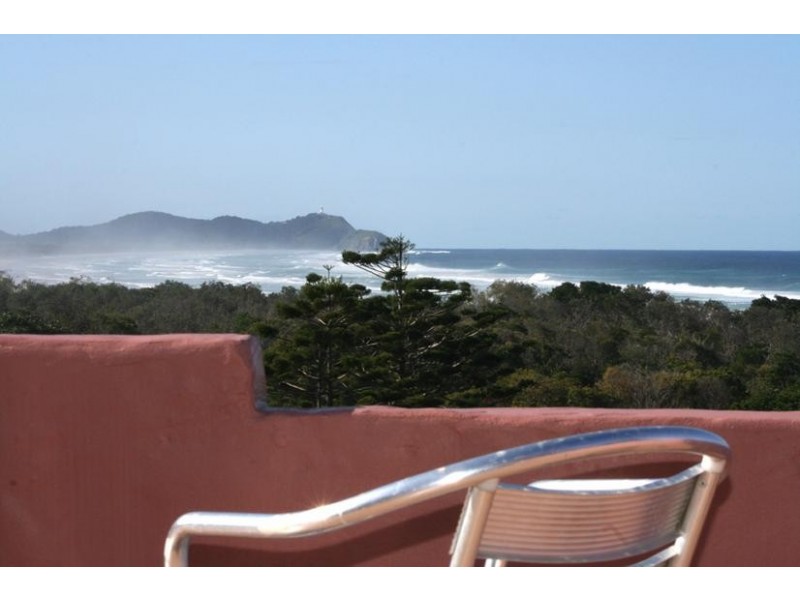 140 Beach Road, Broken Head NSW 2481