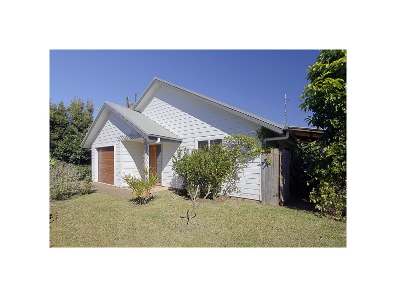 2 Blackwood Crescent, Bangalow NSW 2479