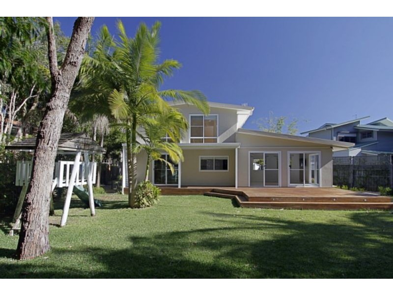 8 Sallywattle Drive, Suffolk Park NSW 2481