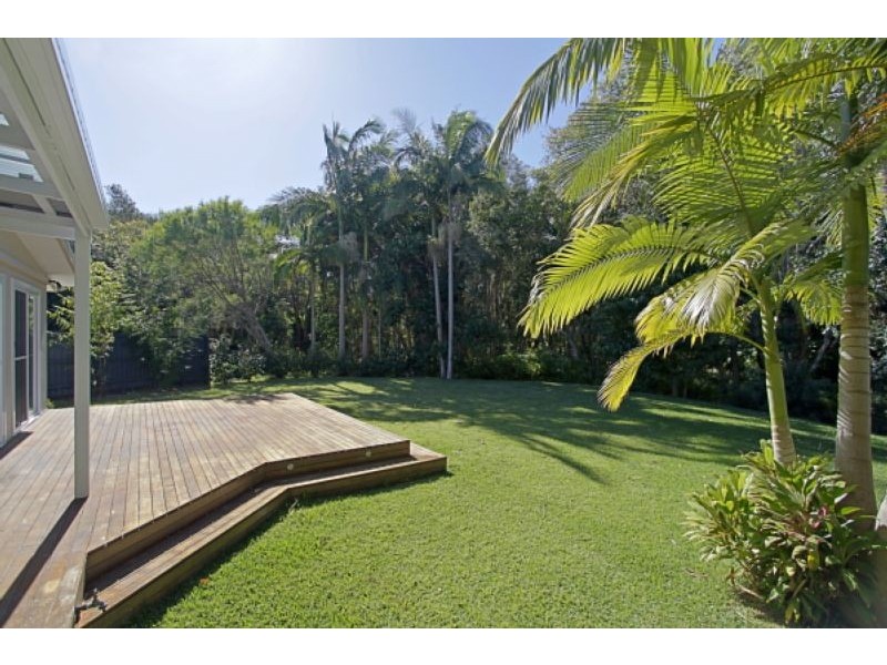 8 Sallywattle Drive, Suffolk Park NSW 2481