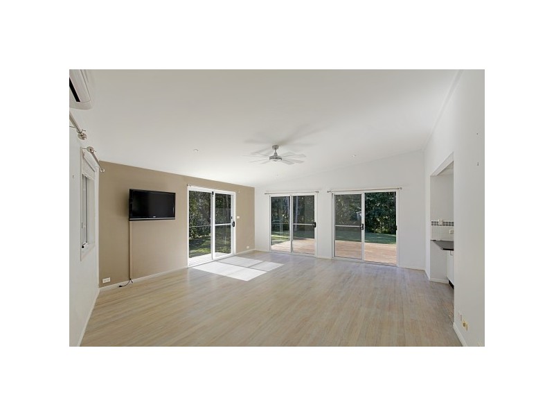 8 Sallywattle Drive, Suffolk Park NSW 2481