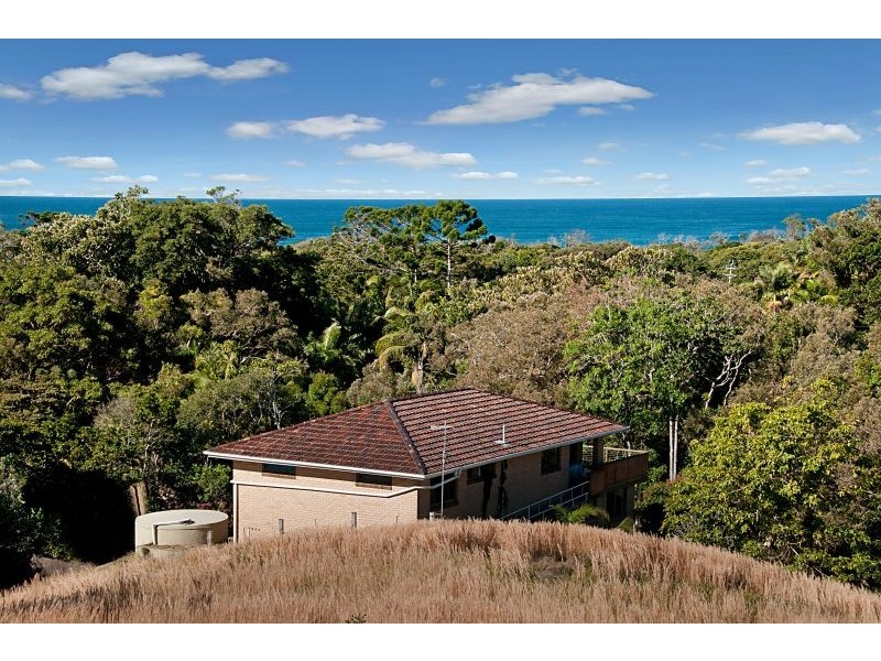 124 Beach Road, Broken Head NSW 2481