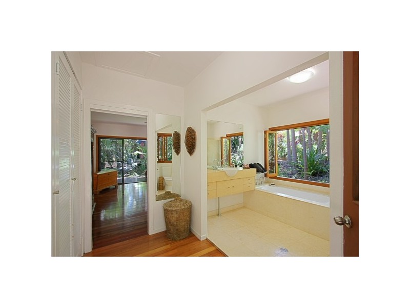 9 Angus Place, Ewingsdale NSW 2481