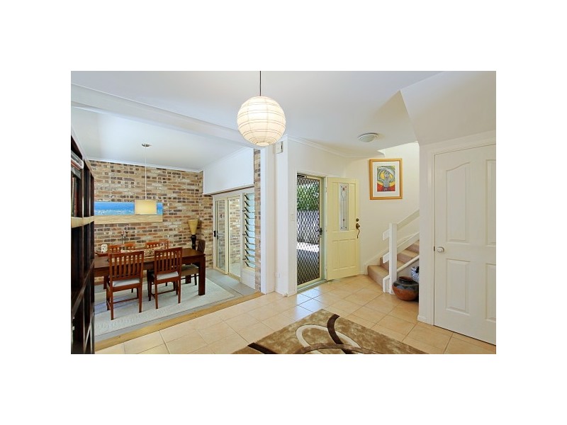 2/16 Kalemajere Drive, Suffolk Park NSW 2481