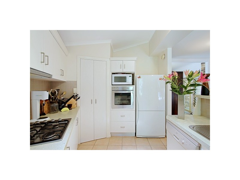 2/16 Kalemajere Drive, Suffolk Park NSW 2481