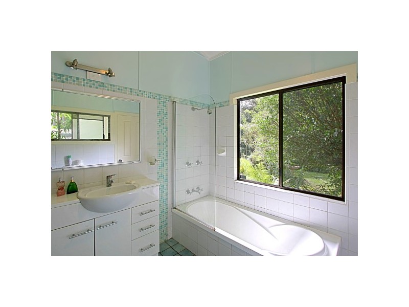 221 Kennedys Lane, Ewingsdale NSW 2481