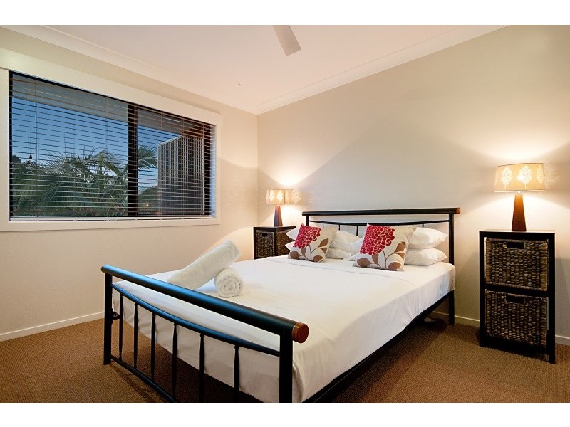 2/103 Beech Drive, Suffolk Park NSW 2481