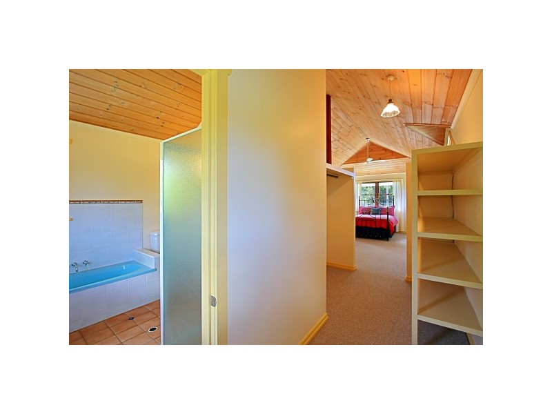 71 Plantation Drive, Ewingsdale NSW 2481