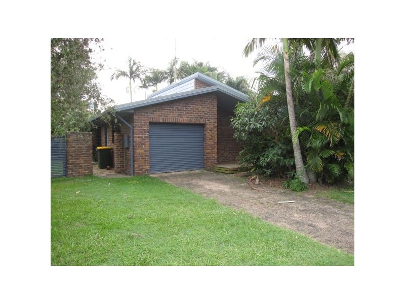 12b Kalemajere Drive, Suffolk Park NSW 2481