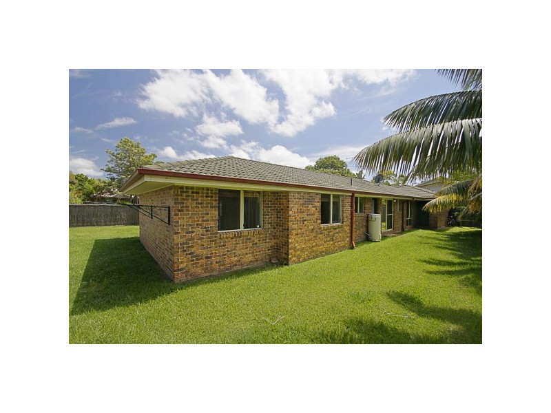 2 Silky Oak Court, Suffolk Park NSW 2481