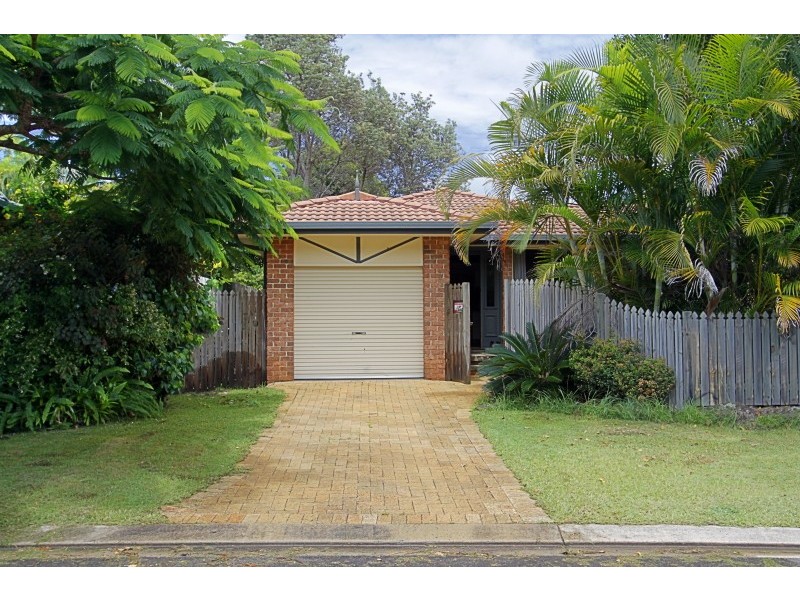 21 Bottlebrush Crescent, Suffolk Park NSW 2481