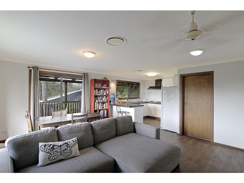 7 Arika Avenue, Ocean Shores NSW 2483