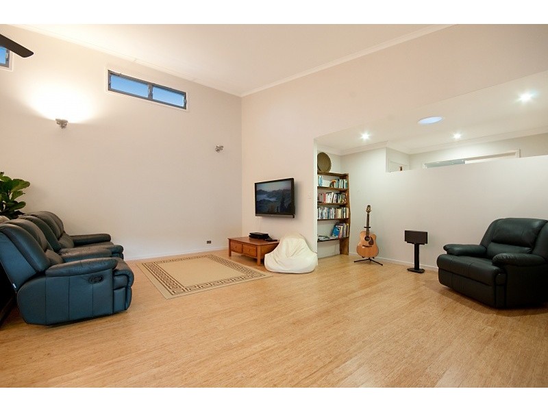 1 Midgenberry Place, Suffolk Park NSW 2481