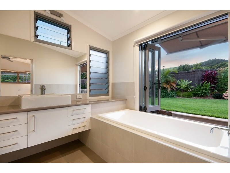 1 Midgenberry Place, Suffolk Park NSW 2481