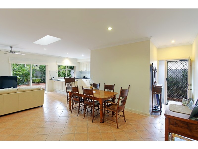 2/49 Carlyle Street, Byron Bay NSW 2481