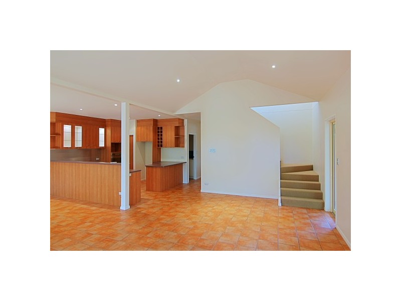 2/2b Kalemajere Drive, Suffolk Park NSW 2481