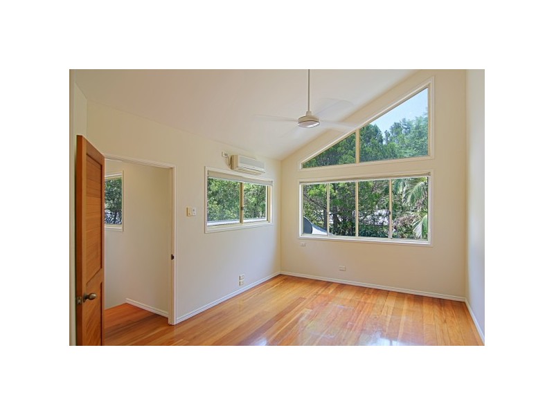 2/2b Kalemajere Drive, Suffolk Park NSW 2481