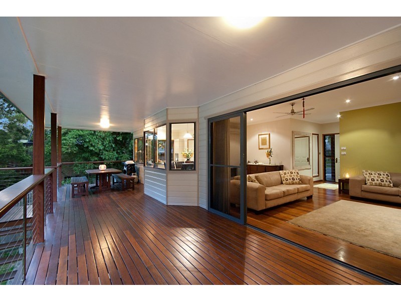 12 Bottlebrush Crescent, Suffolk Park NSW 2481