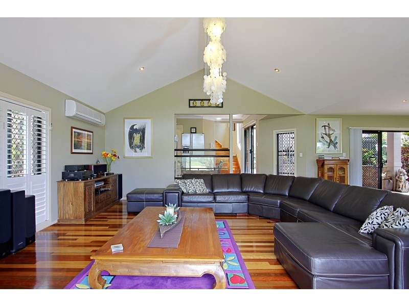8 Caniaba Crescent, Suffolk Park NSW 2481