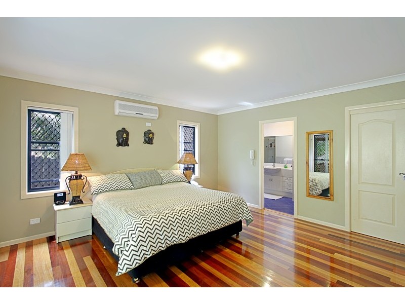 8 Caniaba Crescent, Suffolk Park NSW 2481