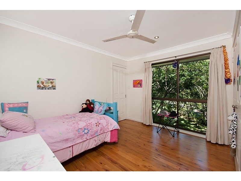 1 Bobra Glen, Ocean Shores NSW 2483