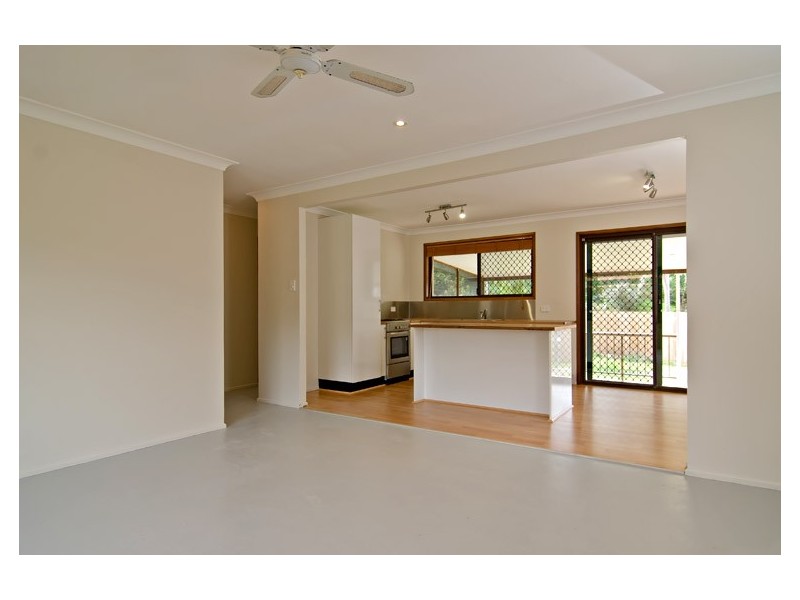 2 Inderwong Avenue, Ocean Shores NSW 2483