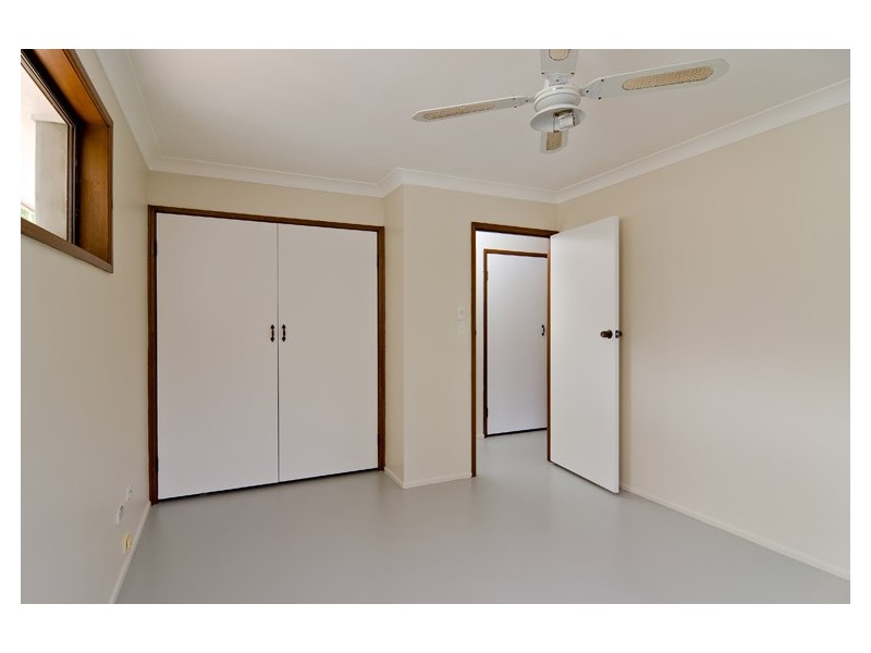 2 Inderwong Avenue, Ocean Shores NSW 2483