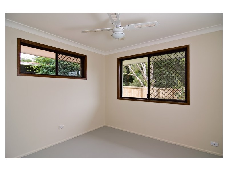 2 Inderwong Avenue, Ocean Shores NSW 2483