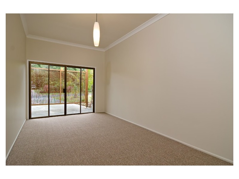 2 Inderwong Avenue, Ocean Shores NSW 2483