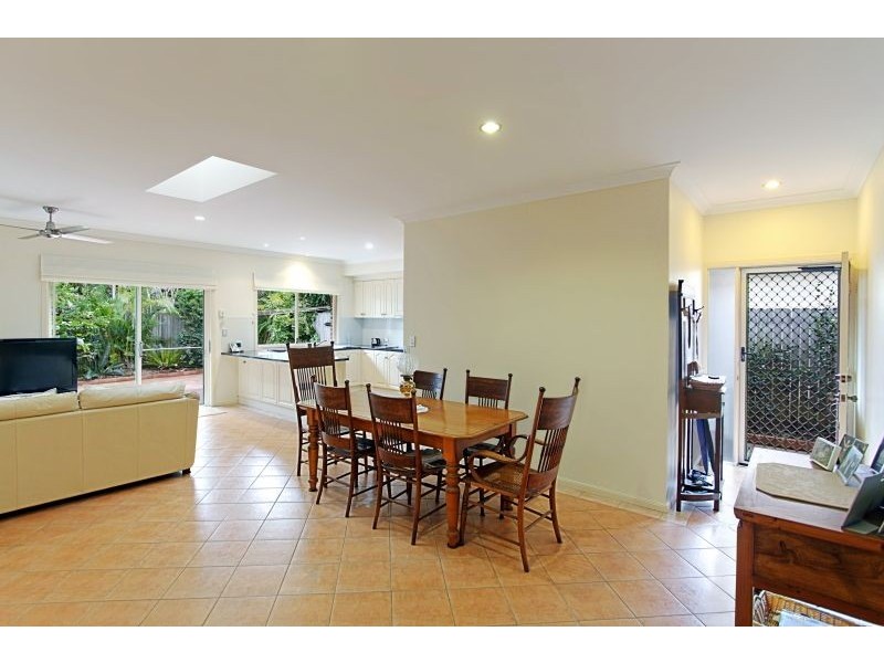 2/49 Carlyle Street, Byron Bay NSW 2481