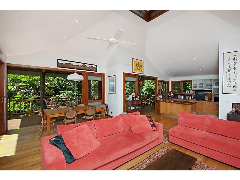 18 Taylors Lane, Ewingsdale NSW 2481