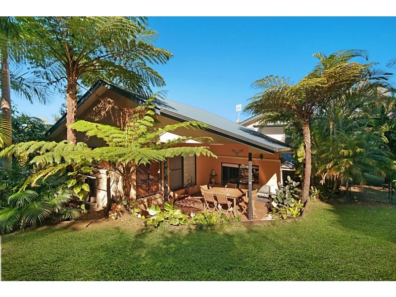 14 Red Bean Close, Suffolk Park NSW 2481