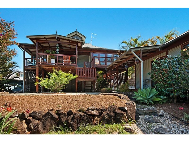 81 Caniaba Crescent, Suffolk Park NSW 2481