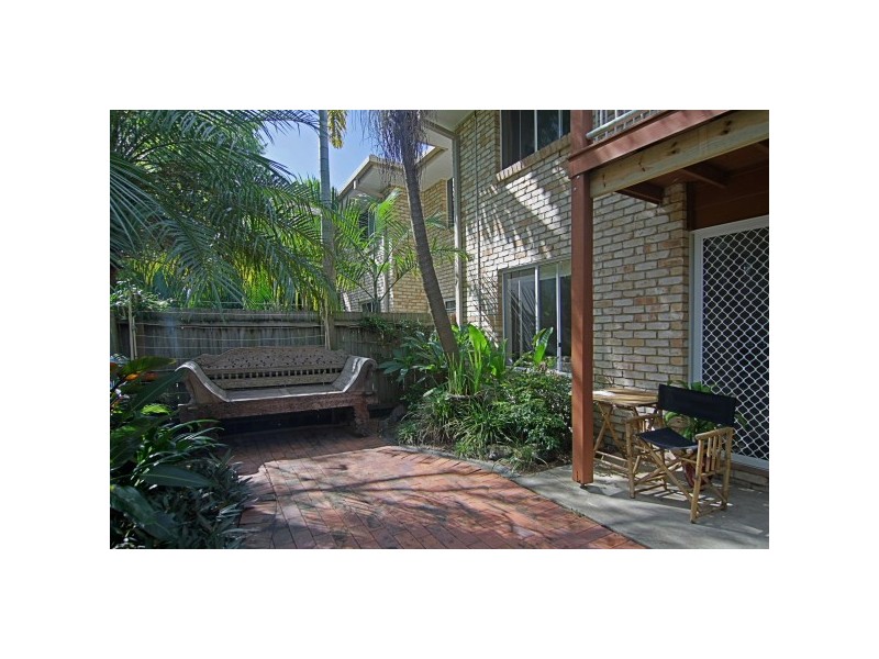 2/7-9 Hazelwood Close, Suffolk Park NSW 2481