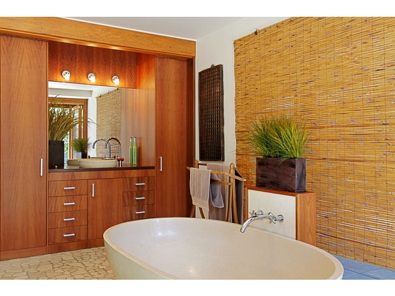 22 Sallywattle Drive, Suffolk Park NSW 2481