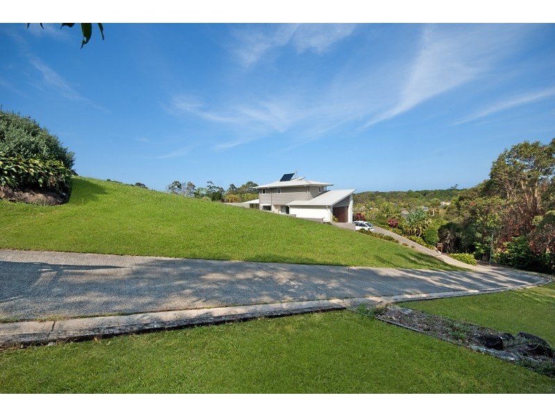 13 Hoop Pine Lane, Suffolk Park NSW 2481