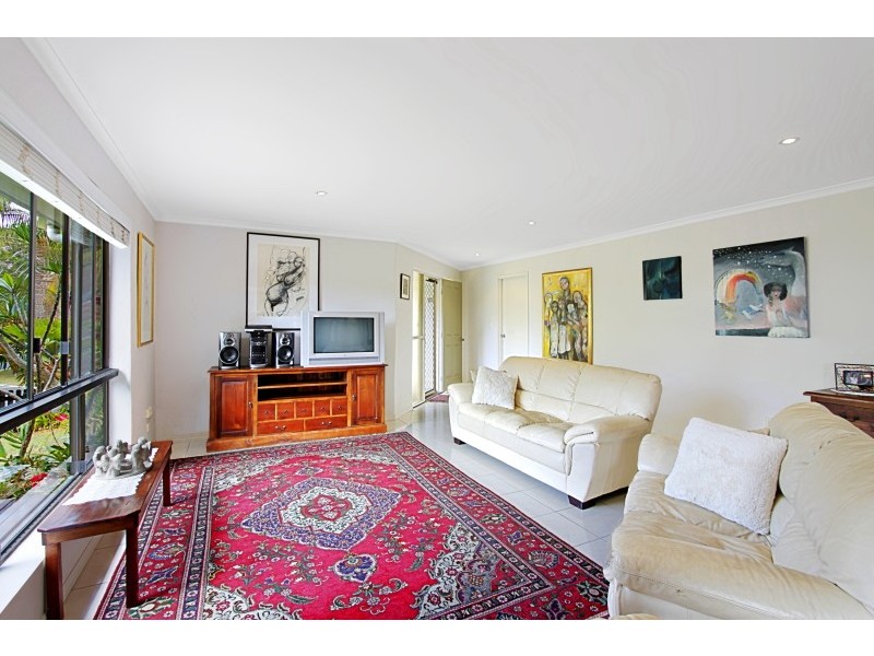 31 Bottlebrush Crescent, Suffolk Park NSW 2481