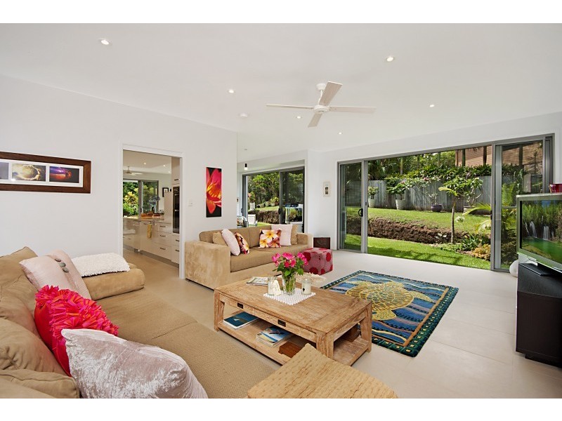 House 2/33 Coogera Circuit, Suffolk Park NSW 2481