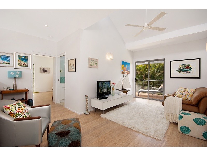 House 2/33 Coogera Circuit, Suffolk Park NSW 2481