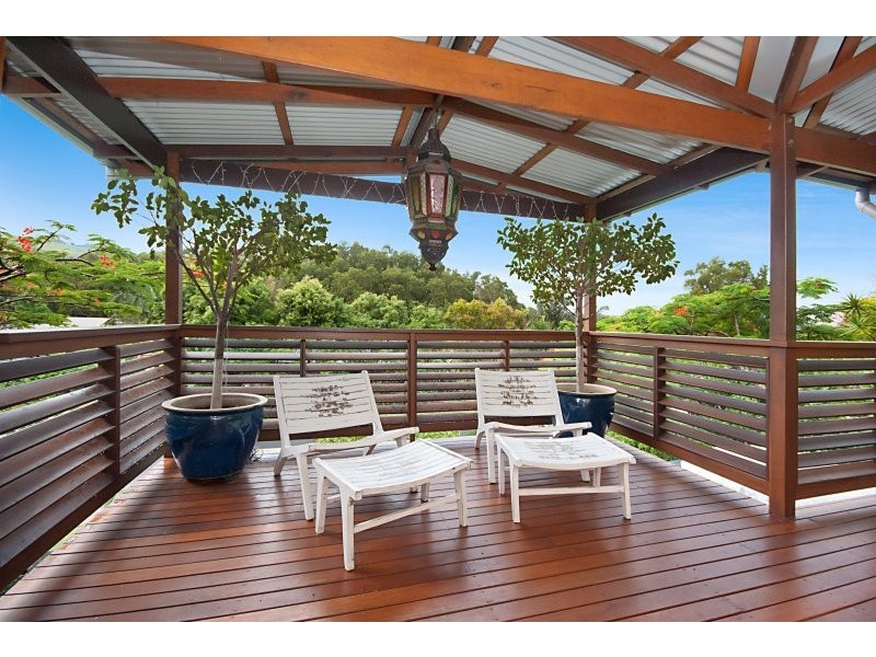 7 Bottlebrush Crescent, Suffolk Park NSW 2481