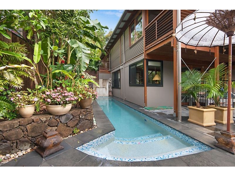 7 Bottlebrush Crescent, Suffolk Park NSW 2481
