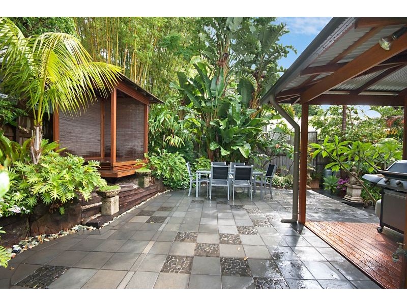 7 Bottlebrush Crescent, Suffolk Park NSW 2481