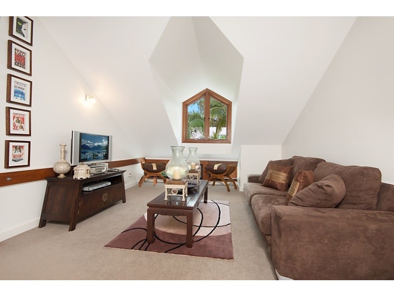 7 Bottlebrush Crescent, Suffolk Park NSW 2481
