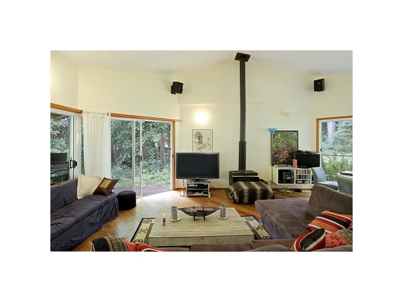 11 Avocado Crescent, Ewingsdale NSW 2481