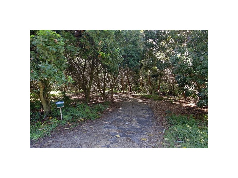 11 Avocado Crescent, Ewingsdale NSW 2481